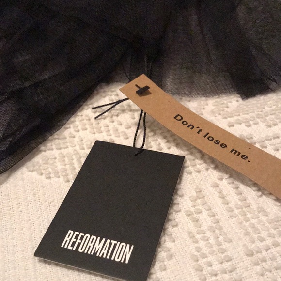 Reformation NWT ‘tipsy’ top - Picture 6 of 6